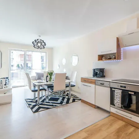 Color Apartament Black & White Apartment